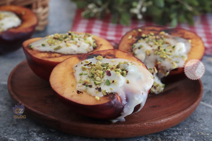 Pesche al gorgonzola ricetta