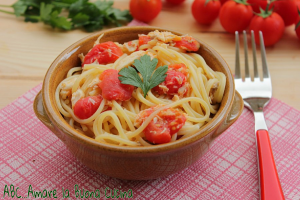spaghetti con spigola e pomodorini