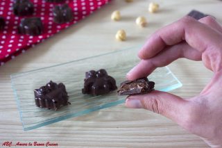 cioccolatini ripieni di Nutella e nocciole 3