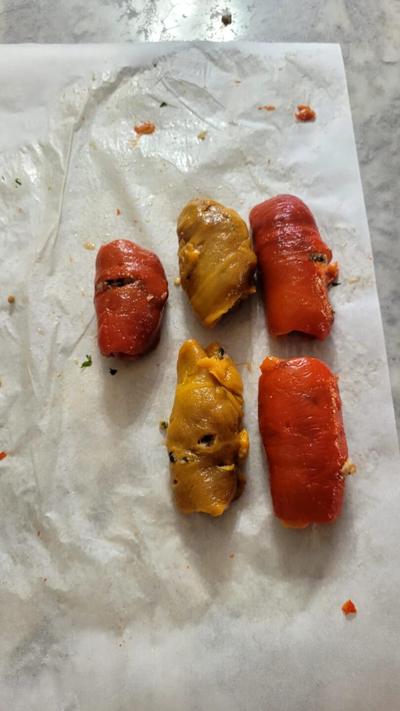 Involtini di Peperoni con Salsiccia in Friggitrice ad Aria