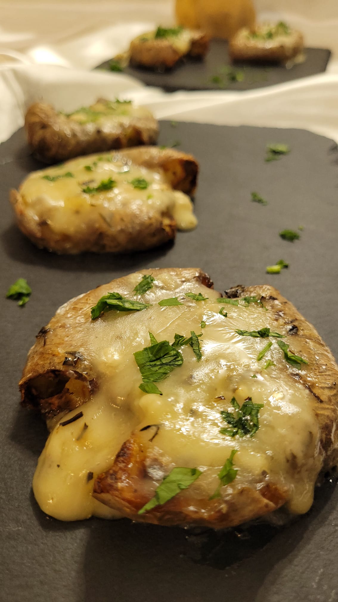 Patate Schiacciate al Gorgonzola in Friggitrice ad Aria