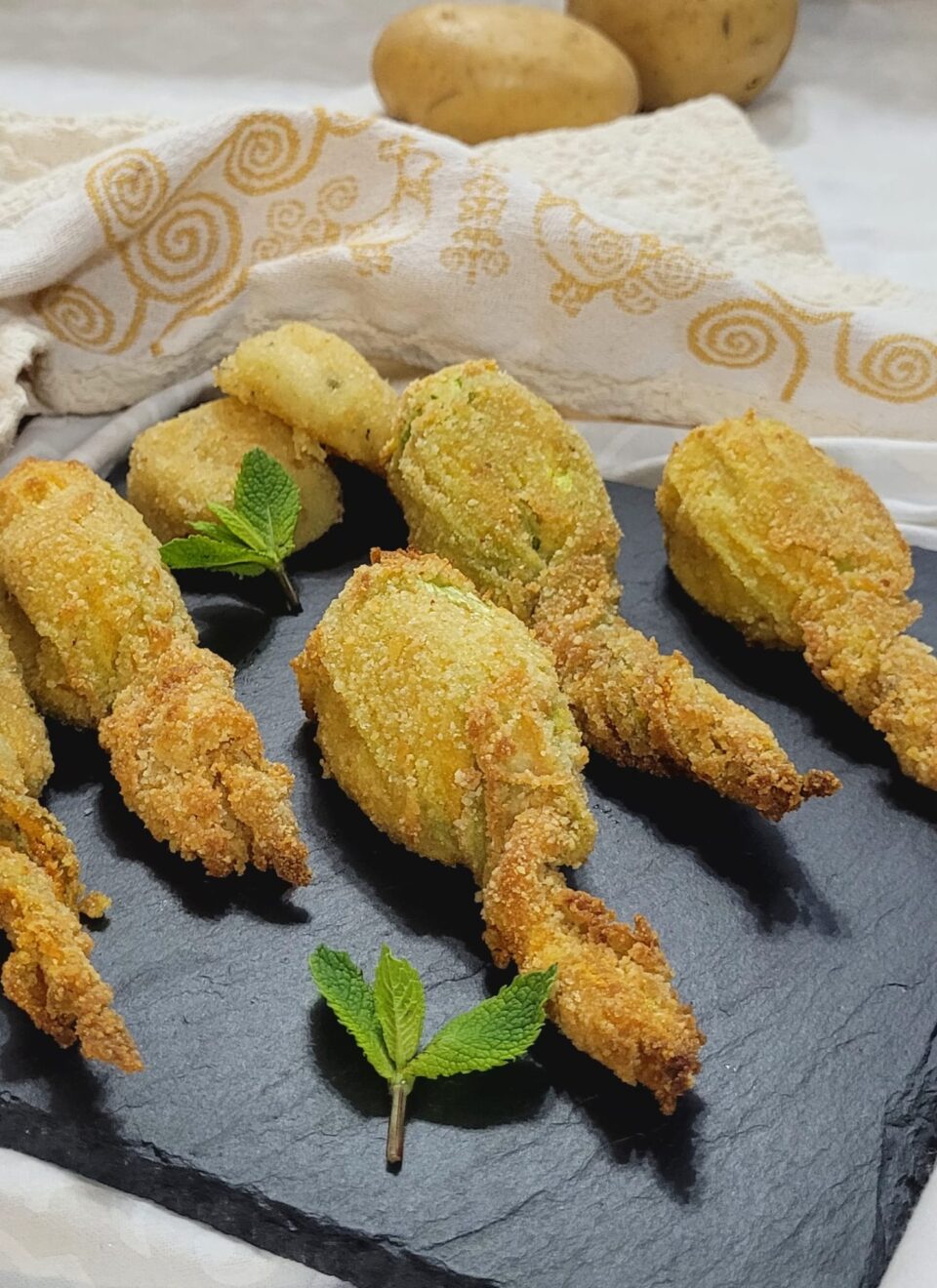 Culurgiones in Fiore: fiori di zucca ripieni in Friggitrice ad Aria