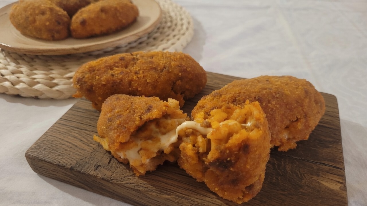 Supplì in Friggitrice ad Aria: ricetta croccante e filante