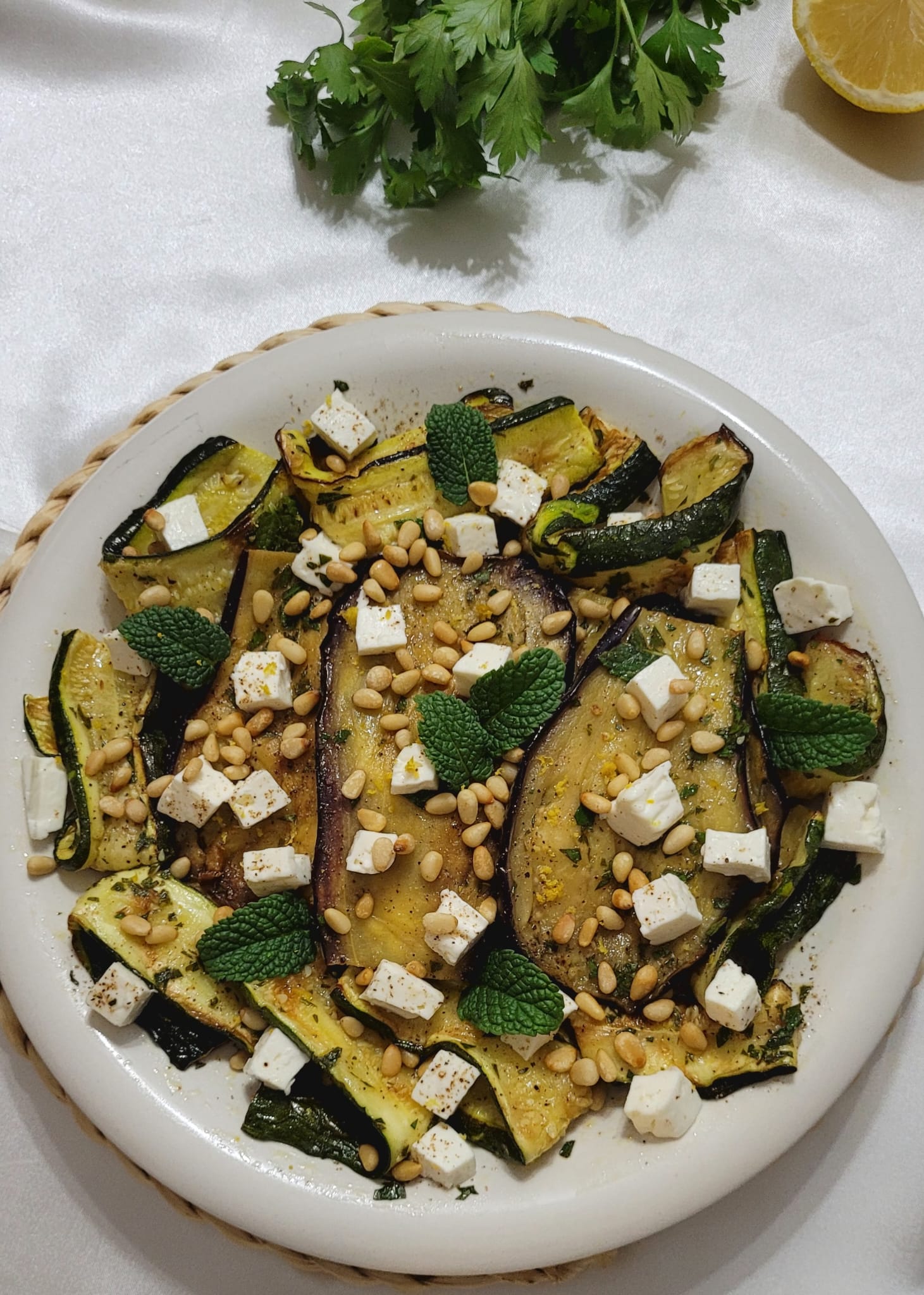 Zucchine e melanzane in friggitrice ad aria con vinaigrette al limone