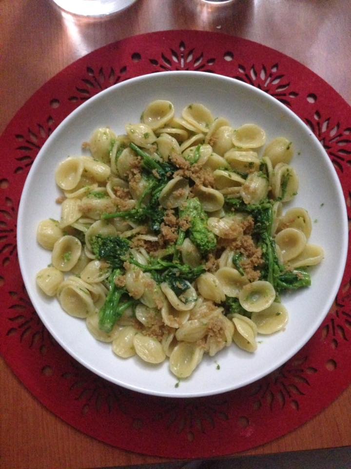 Orecchiette Con Cime Di Rapa, Acciughe E Pangrattato – La Stefy - Amici ...