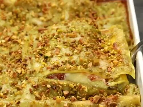Lasagne al pistacchio con pancetta e provola
