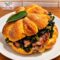 Panini di Halloween alla zucca con salsiccia e cavolo nero: lo street food da urlo