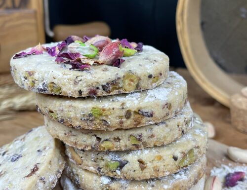 BISCOTTI AL BURRO con pistacchi