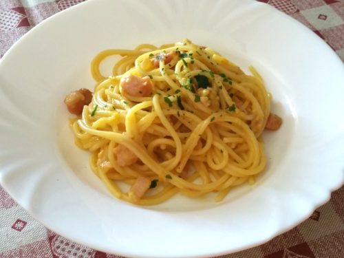 Spaghetti con uova e tonno