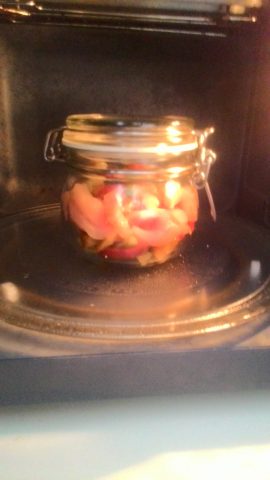 pollo e peperoni in vaso cottura al microonde 