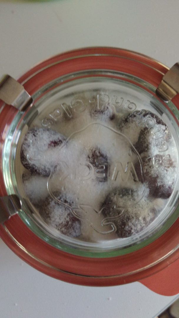 ciliegie sciroppate in vasocottura al microonde