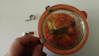 melanzane spaccatelle in vasocottura al microonde.