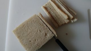 club sandwich con ricotta e prosciutto