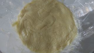 Crostata morbida con crema e fragole