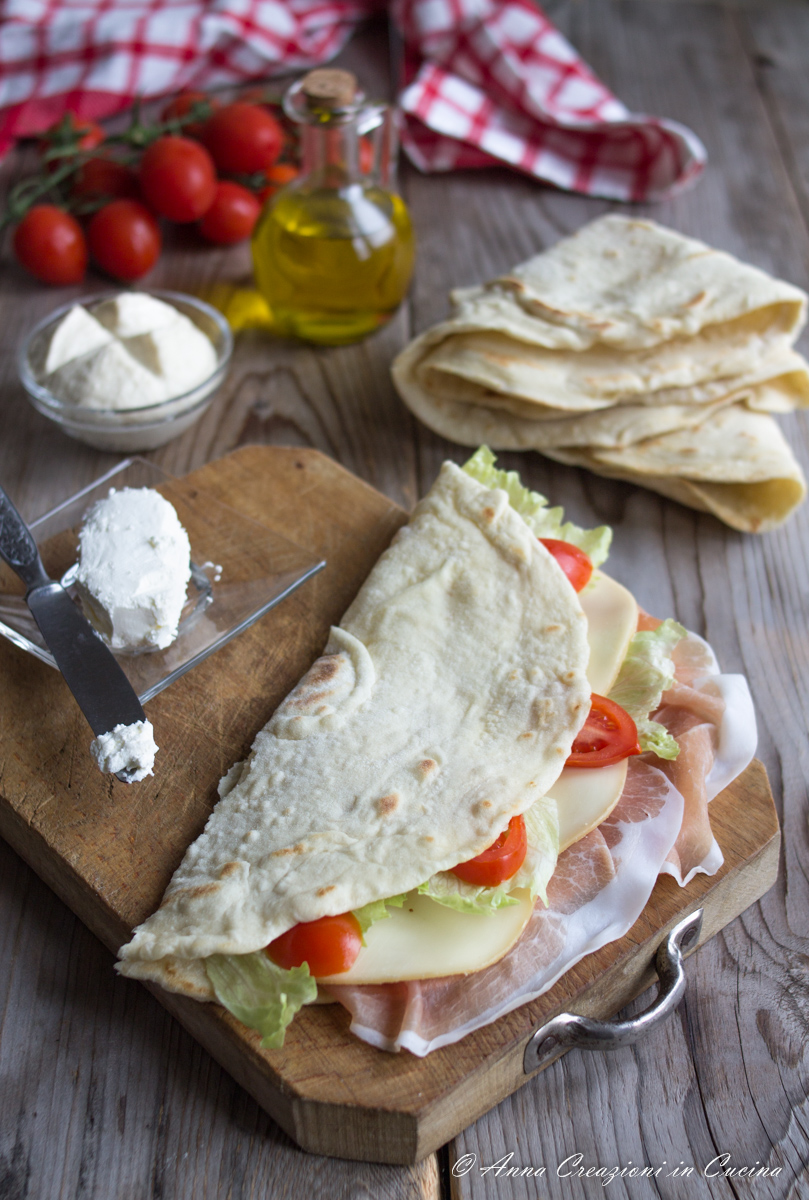 piadine sfogliate con esubero di lievito madre