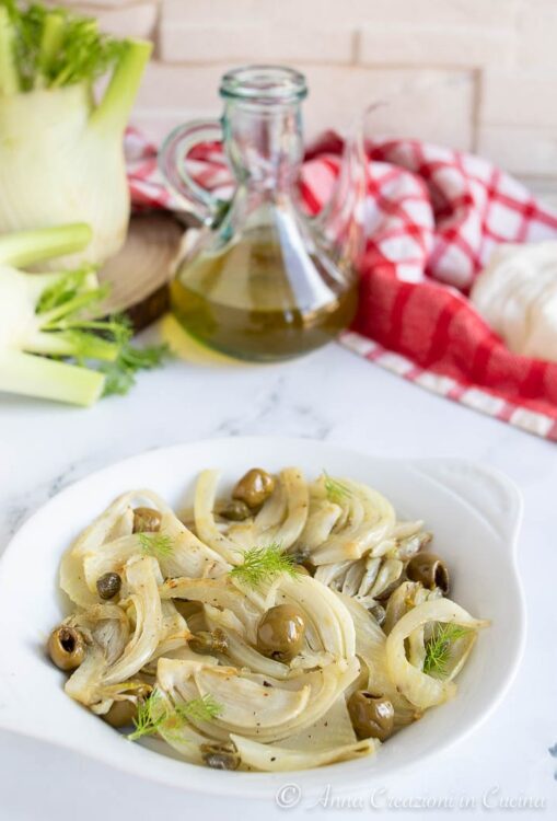 finocchi al forno con olive e capperi