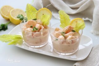 Coppe di gamberetti in salsa rosa
