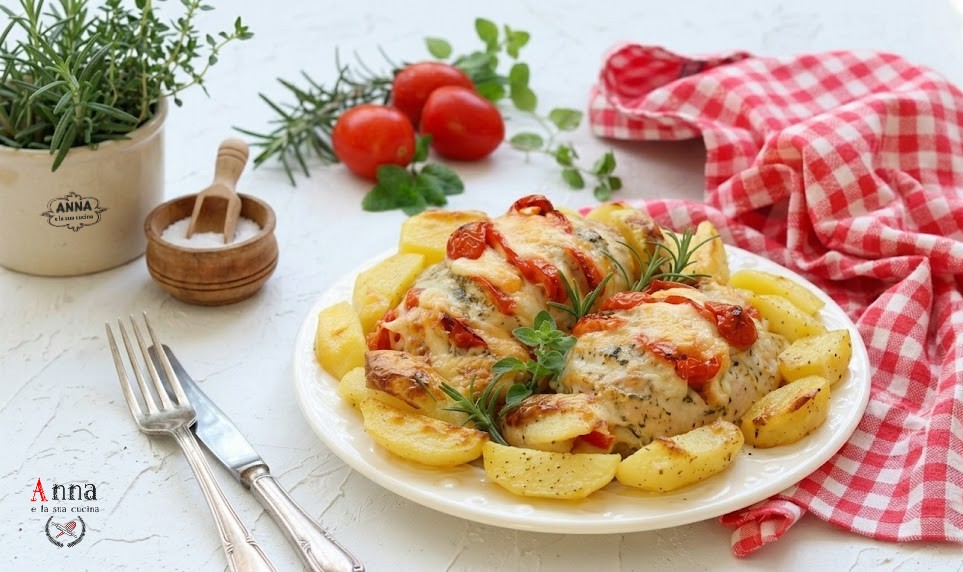 Petti di pollo farciti e cotti in friggitrice ad aria con patate