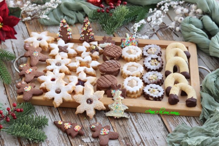 Vassoio regalo di biscotti natalizi