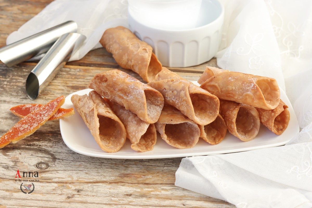 Cialde o scorze fritte di cannoli siciliani