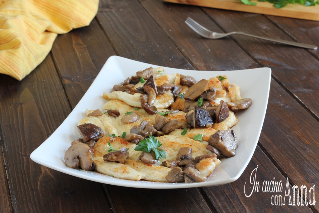 Petto di pollo ai funghi