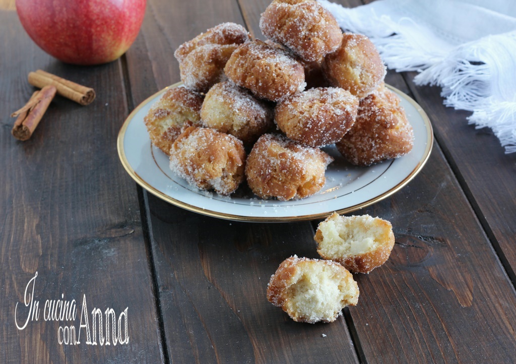 Frittelle alle mele e ricotta