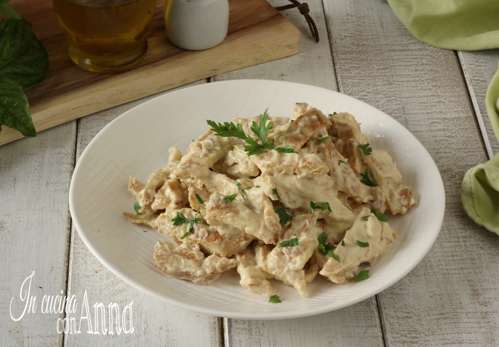 Pollo tonnato