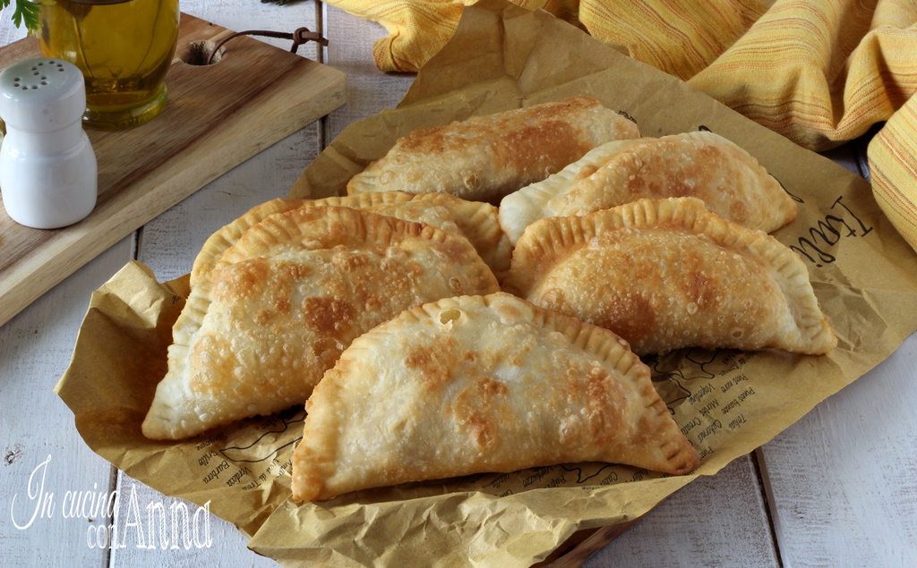 Frittelle veloci con mortadella e emmenthal