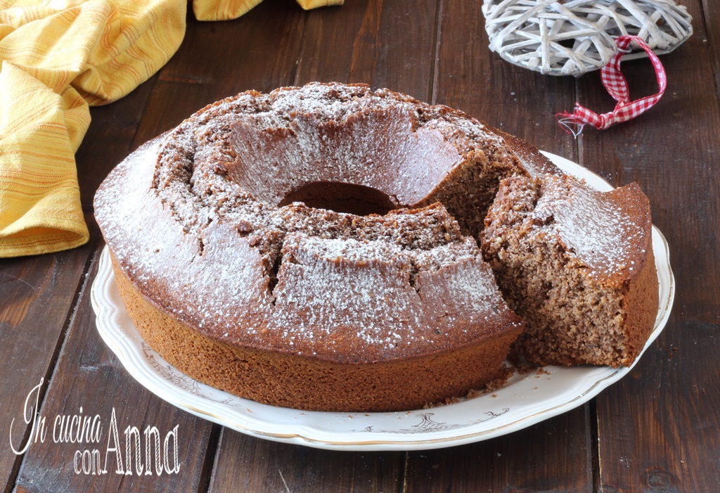 Ciambella Alle Noci Rum E Cioccolato Ha Un Sapore Speciale