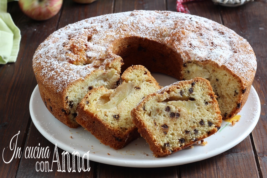 TORTA DI MELE CON GOCCE DI CIOCCOLATO sofficissima e golosa (ricetta ...