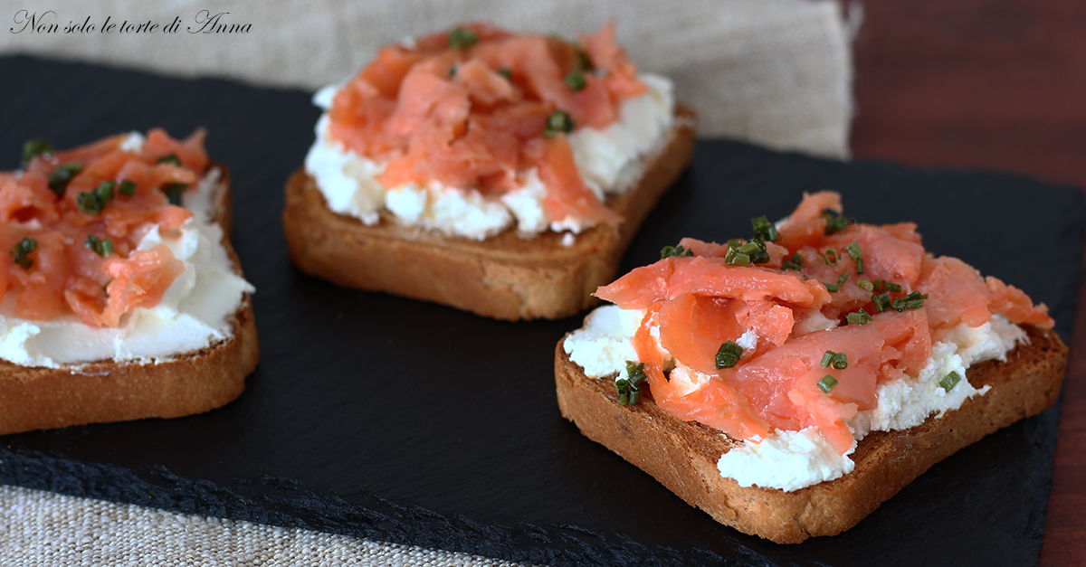 Crostini salmone e stracchino Non solo le torte di Anna