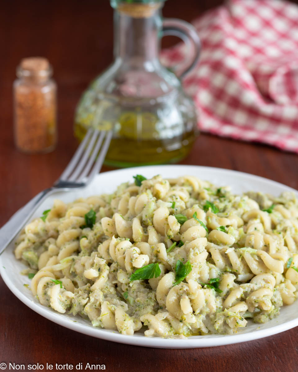 Pasta broccoli e tonno cremosa ricetta primo piatto cucina italiana