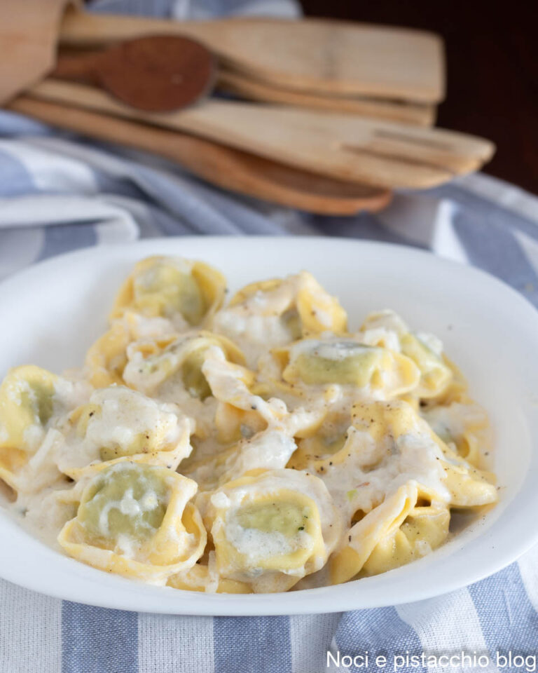 Tortellini ai quattro formaggi Ricetta tortellini sfiziosi ai formaggi
