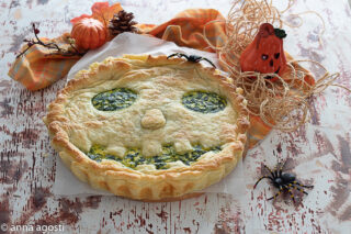 Torta salata di Halloween con spinaci e ricotta