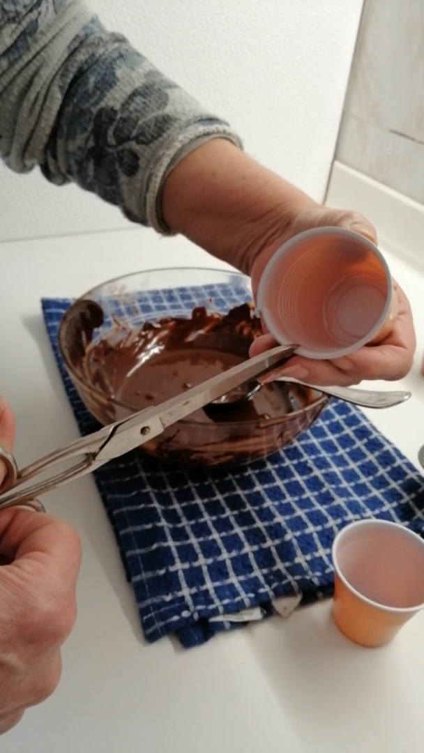 bicchierini di cioccolato con panna