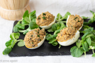 Uova ripiene alla diavola