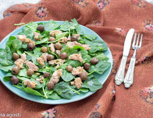 Insalata di Spinacino con Tonno e olive