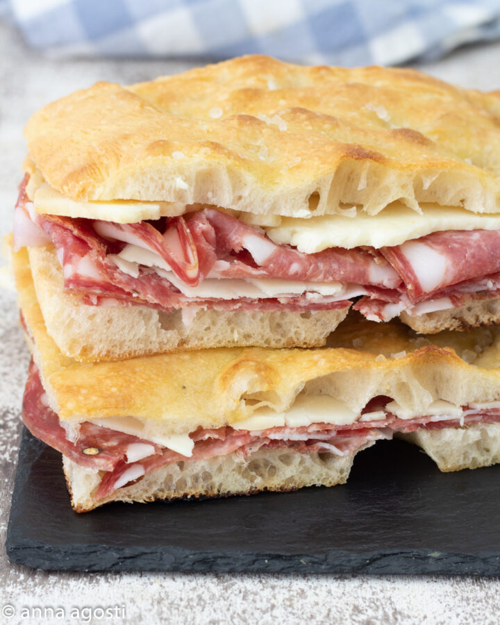 Schiacciata toscana con  biga ricetta da farcire