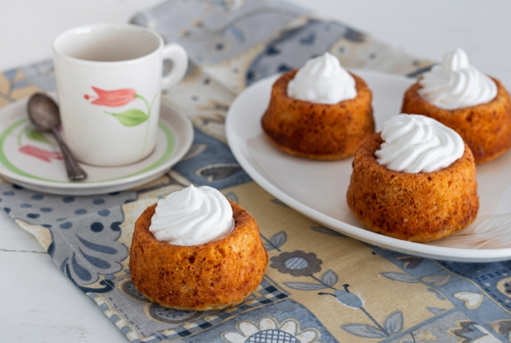 Savarin al limone con crema di mascarpone