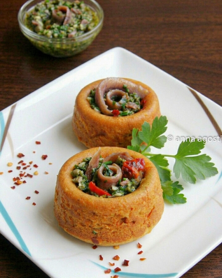 Sformato di melanzane monoporzione con salsa verde