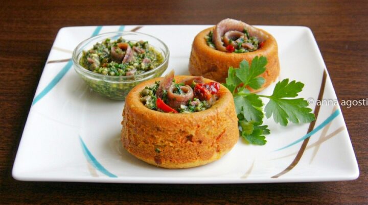 Sformato di melanzane e salsa verde