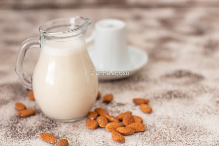 Latte di Mandorla fatto in casa