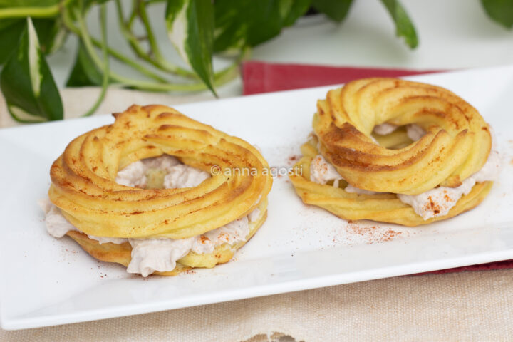ciambelline di patate con mouse di tonno