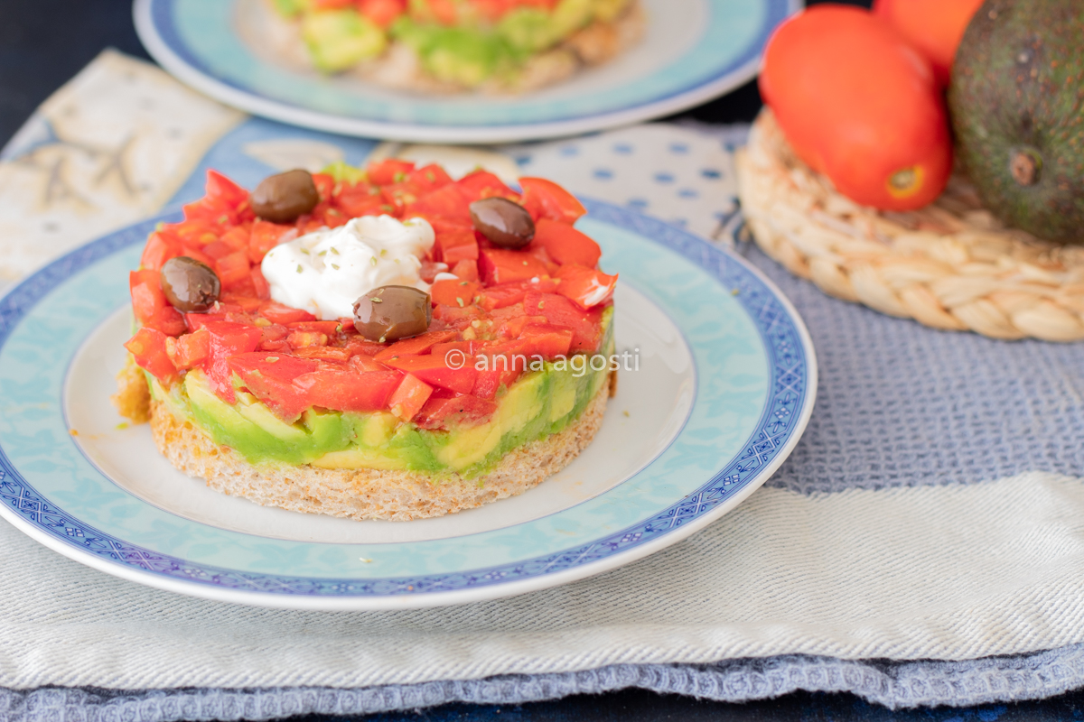 Tartare avocado e pomodori