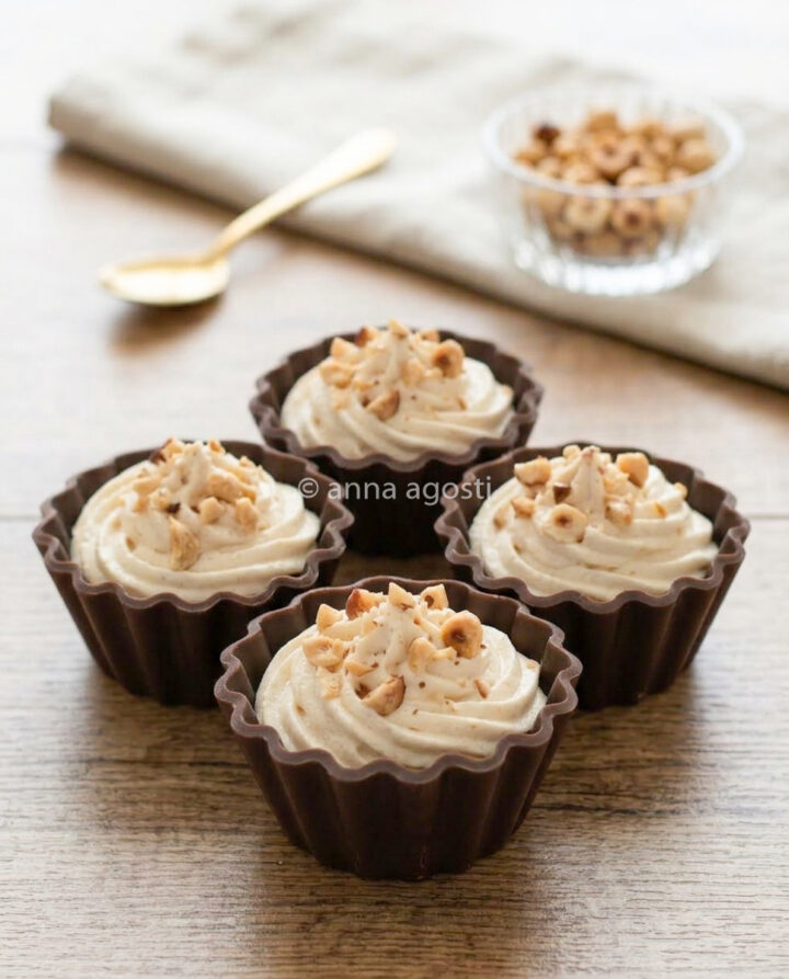 Cestini di cioccolato fondente