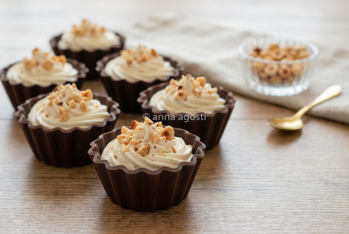 Cestini di cioccolato fondente