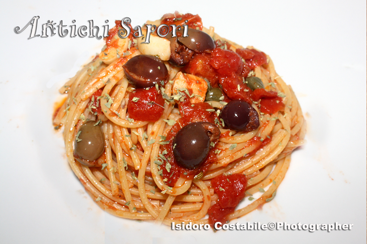 La ricetta degli spaghetti alla puttanesca.
