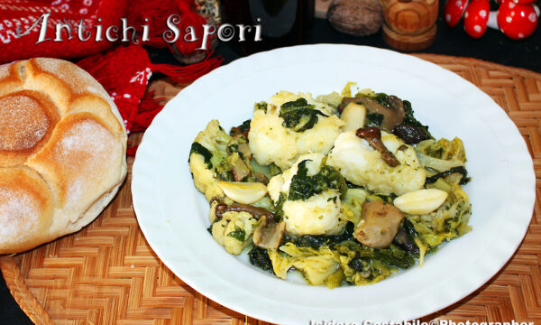 Zuppa di verdure miste e baccalà.