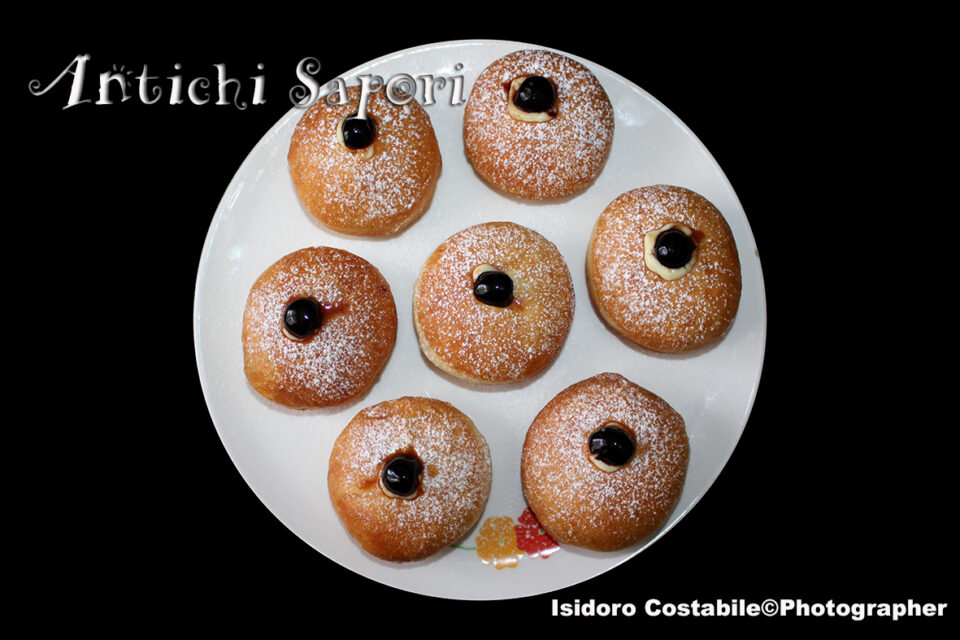 I miei bomboloni alla crema Inglese.