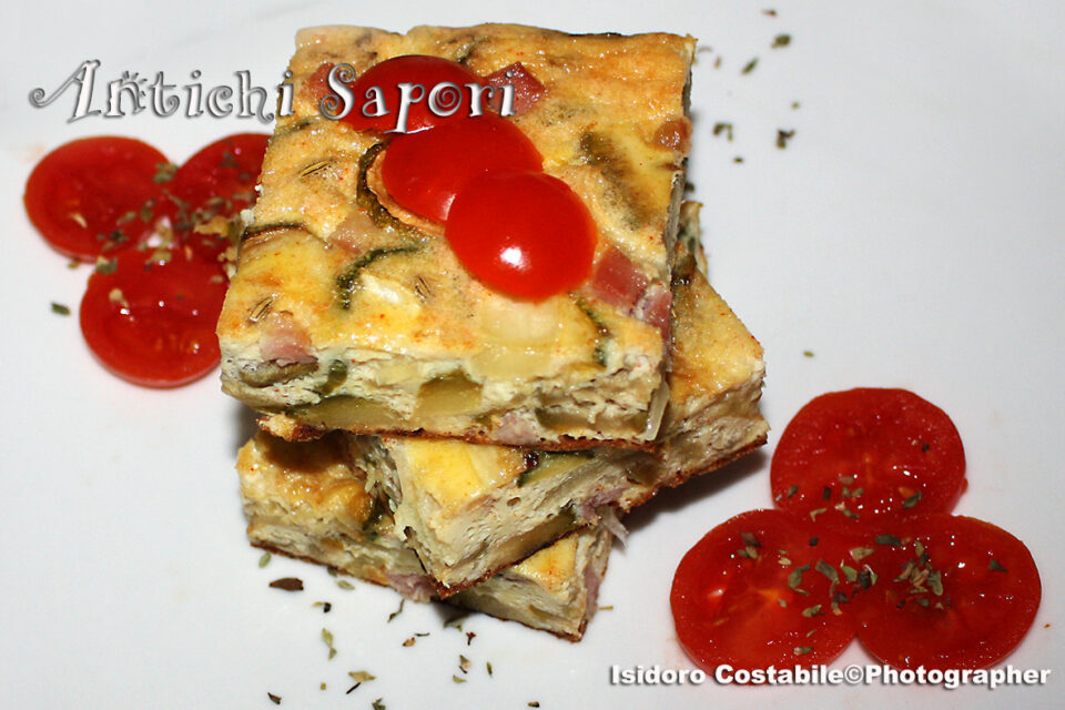 Frittata al forno con zucchine, cotto e profumo di finocchietto.